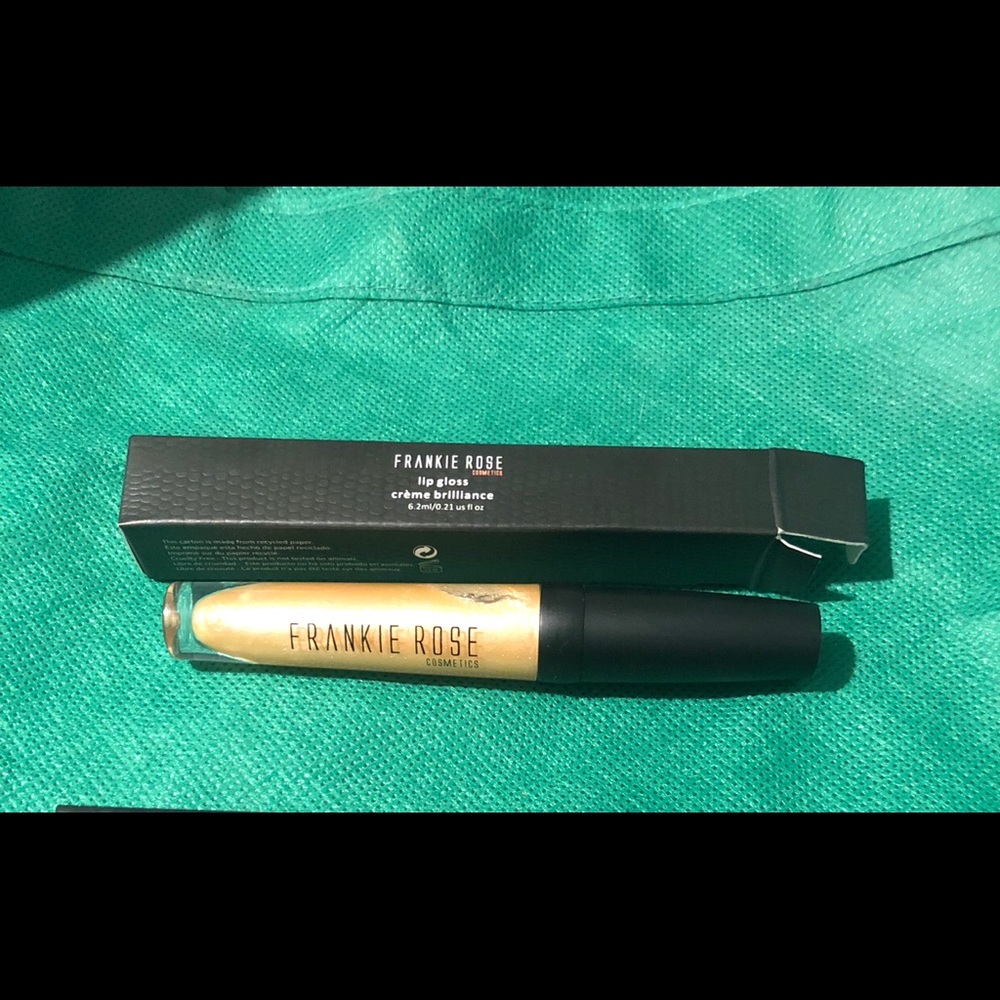 Frankie Rose lipgloss